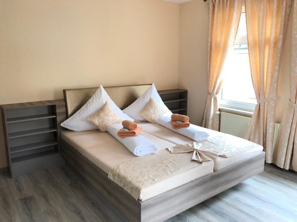 Adorf Pension Goldenes Vogtland מראה חיצוני תמונה